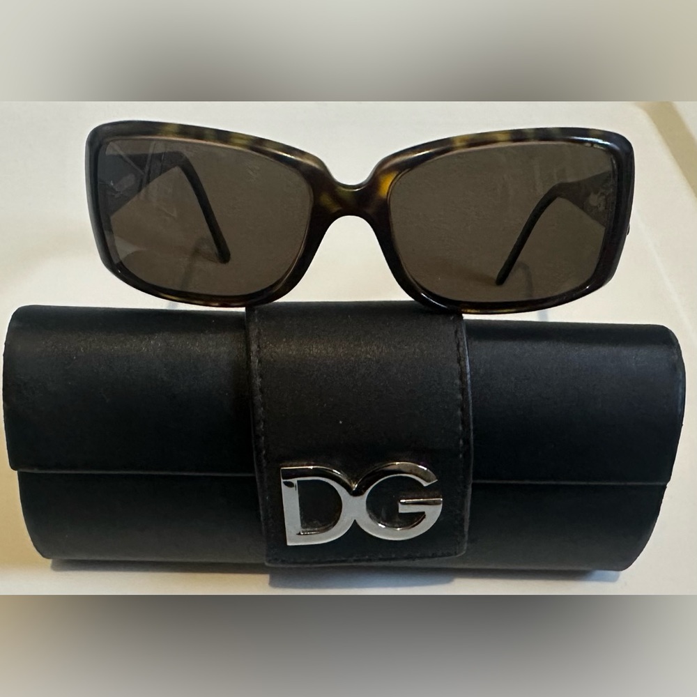 Dolce & Gabbana Brown and Black Sunglasses with Tortoiseshell Frame